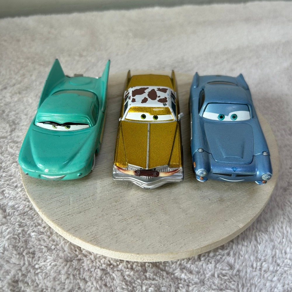 Disney Pixar Cars Diecast Lot Finn McMissile Tex Dinoco Tailfin Cruiser 1:55